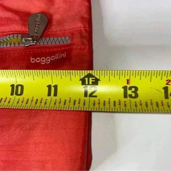 Baggallini crossbody bag Orange Coral Red Adjustable Strap - Picture 4 of 7